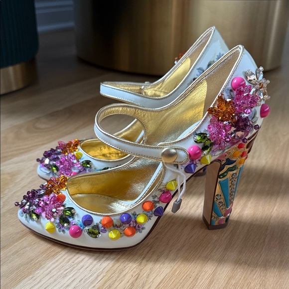 Dolce & Gabbana Patent Leather Crystal Colorful Embellishments D’Orsay Pumps - Picture 7 of 16